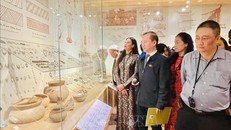 Lễ trao bằng xếp hạng Di tích khảo cổ Vườn Chuối 