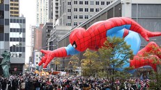 Sôi động không khí diễu hành đón lễ Tạ ơn tại New York