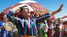 Kazakhstan thúc đẩy cải cách từng bước gắn với ổn định phát triển