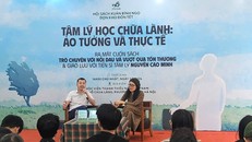 Toàn cảnh buổi ra mắt sách Trò chuyện với nỗi đau và vượt qua tổn thương của tiến sĩ tâm lý Nguyễn Cao Minh Ảnh: Nguyệt Linh