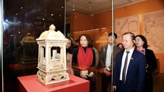 Bảo tàng Hà Nội mở cửa miễn phí dịp đầu xuân, khai mạc trưng bày Long Mã khai văn