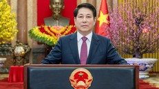 Chủ tịch nước Lương Cường gửi lời chúc Tết tới đồng bào, đồng chí, chiến sĩ cả nước và kiều bào ta ở nước ngoài vào thời khắc Giao thừa thiêng liêng bước sang năm mới Bính Ngọ 2026.