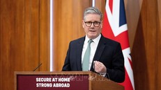 Thủ tướng Anh Keir Starmer phát biểu tại cuộc họp báo ở London. Ảnh tư liệu: THX