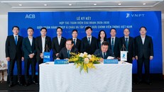 Lãnh đạo ACB và VNPT thực hiện nghi thức ký kết thỏa thuận hợp tác toàn diện giai đoạn 2026–2030.