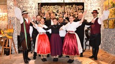 Giao lưu văn hóa nhân kỷ niệm 76 năm ngày thiết lập quan hệ ngoại giao Việt Nam - Hungary