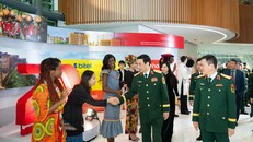 Hơn 10.000 cán bộ nhân viên Viettel Global giúp Viettel luôn vững vàng trong hành trình kinh doanh toàn cầu.