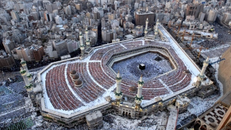 Dòng người hành hương đổ về thánh địa Mecca giữa lo ngại về xung đột