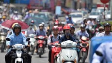 Bắc Bộ nắng nóng, Nam Bộ mưa dông rải rác