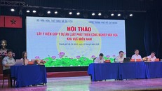Ban Chủ trì Hội thảo lắng nghe nhiều ý kiến góp ý của các đại biểu.