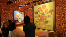 Bước vào thế giới hội họa Van Gogh giữa lòng Hà Nội