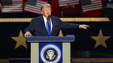 Tổng thống Trump muốn Mỹ duy trì lãi suất thấp nhất thế giới