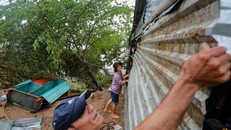 Tan hoang vùng rốn lũ Phú Yên