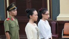 Bị cáo Nga và Dung tại tòa