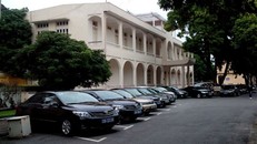 57 xe công dư thừa đều đã cũ, hỏng, Bộ Công Thương xin được mua 19 xe mới.