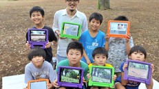 Qramo và các em tham dự buổi học đặc biệt về lập trình