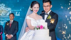 Hà Anh 'Bánh đúc có xương' kết hôn ở tuổi 21.