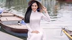 Tân Hoa hậu khoe dáng thướt tha ở Hội An