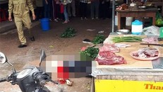 Đang bán hàng ngoài chợ, người phụ nữ bị bắn chết