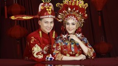 Lâm Khánh Chi tiếp tục tổ chức tiệc khủng