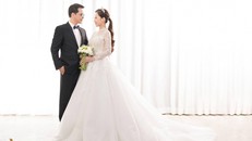 Ảnh cưới cực dễ thương của NSND Trung Hiếu và vợ trẻ