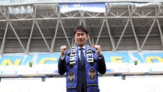 Huyền thoại bóng đá Hàn Quốc Yoo Sang-chul trở thành tân HLV Incheon United