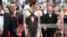 Chỉ trích Ngọc Trinh, Vũ Thu Phương bị ông bầu Khắc Tiệp nhắc 'tu cái miệng'