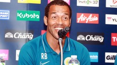 HLV Curacao: 'Việt Nam là đội bóng mạnh và đẳng cấp'