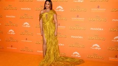 Beyonce lộng lẫy với mẫu váy của NTK Công Trí tại buổi công chiếu 'The Lion King'