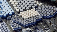 Các bể chứa nước ô nhiễm đã qua xử lý tại nhà máy điện hạt nhân Fukushima bị sóng thần tàn phá. Chúng sẽ đầy vào nửa cuối năm 2022. (Ảnh: Kyodo / Reuters)