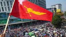 Các nhà báo ở Myanmar đã bị bắt trong cuộc đàn áp khi chính quyền cố gắng thắt chặt kiểm soát luồng thông tin. (Ảnh: AFP)