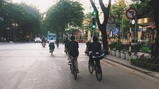 Đường Phan Đình Phùng một chiều cuối tuần. Ảnh: Kondou 