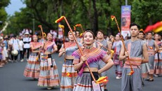 Festival Huế: Rực rỡ lễ hội đường phố "Sắc màu Văn hóa"