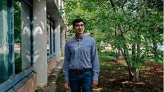 Pranav Ravikumar, 24 tuổi, đã làm ba công việc kể từ khi tốt nghiệp đại học. Anh chia sẻ: “Tôi đã có được rất nhiều kinh nghiệm chuyên môn trong các ngành công nghiệp một cách cực kỳ nhanh chóng."