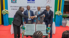 UNESCO hợp tác với Tanzania nâng cao chất lượng dịch vụ y tế cho thanh thiếu niên. Ảnh: UNESCO