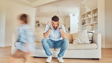 Việc đánh đập trẻ em khiến sức khỏe tinh thần bị ảnh hưởng, học hành sa sút và tăng cao tỷ lệ bạo lực và lạm dụng. Ảnh: Getty Images