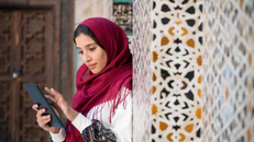 Ma-rốc tích hợp công nghệ vào chương trình xóa mù chữ. Ảnh: Marko Rupena / Shutterstock.com