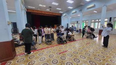 Giao lưu giữa các tổ chức hỗ trợ Sống độc lập dành cho người khuyết tật với sinh viên Việt Nam