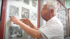 Người kể chuyện Bác Hồ qua ảnh