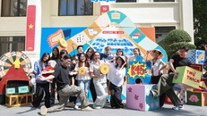 Photobooth “Kỳ Hành Kỳ Duyên”: Điểm nhấn độc đáo dành cho K45 trường Báo