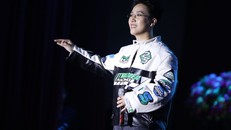 “Đắm chìm” trong không gian âm nhạc của sự kiện chào tân sinh viên trường Báo