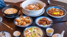 KEK Seafood phục vụ nhiều món ăn hấp dẫn. (Ảnh: Keng Eng Kee Seafood)