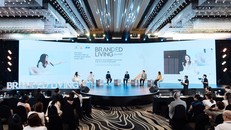Các diễn giả chia sẻ nhiều góc nhìn giá trị tại Branded Living Summit 2025.