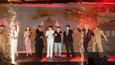 Showbiz Việt Nam cùng “date” trong đêm tiệc cuối năm của DatVietVAC 