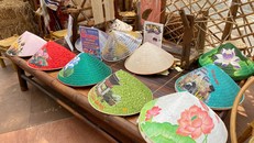 Sự dịch chuyển của mỹ thuật ứng dụng từ làng nghề vào không gian tiêu dùng hiện đại