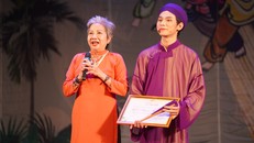 NSƯT Ngọc Ánh chia sẻ sau màn trình diễn của nhân vật Tèo. (Ảnh: BTC) 