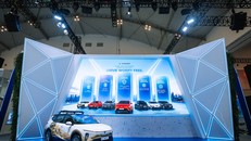 VinFast mang đến GIIAS 2026 dải ô tô điện cùng loạt chính sách hấp dẫn cho khách hàng Indonesia