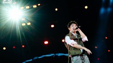 Rapper Mason Nguyễn đốt cháy sân khấu tại Sao Concert