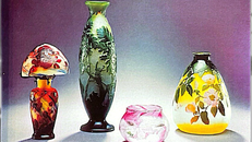 Nghệ thuật kính thủy tinh Favrile qua nhiều tác phẩm.