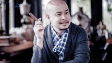 Từ cậu bé làm thuê thành "ông vua" cafe Việt