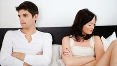 Bí mật động trời của người chồng ‘yếu sinh lý'